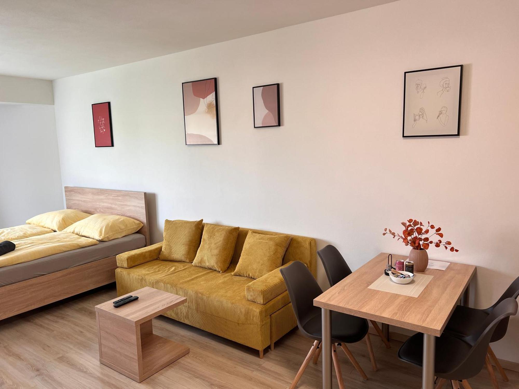 Saratovska Apartment Trencin Exterior photo